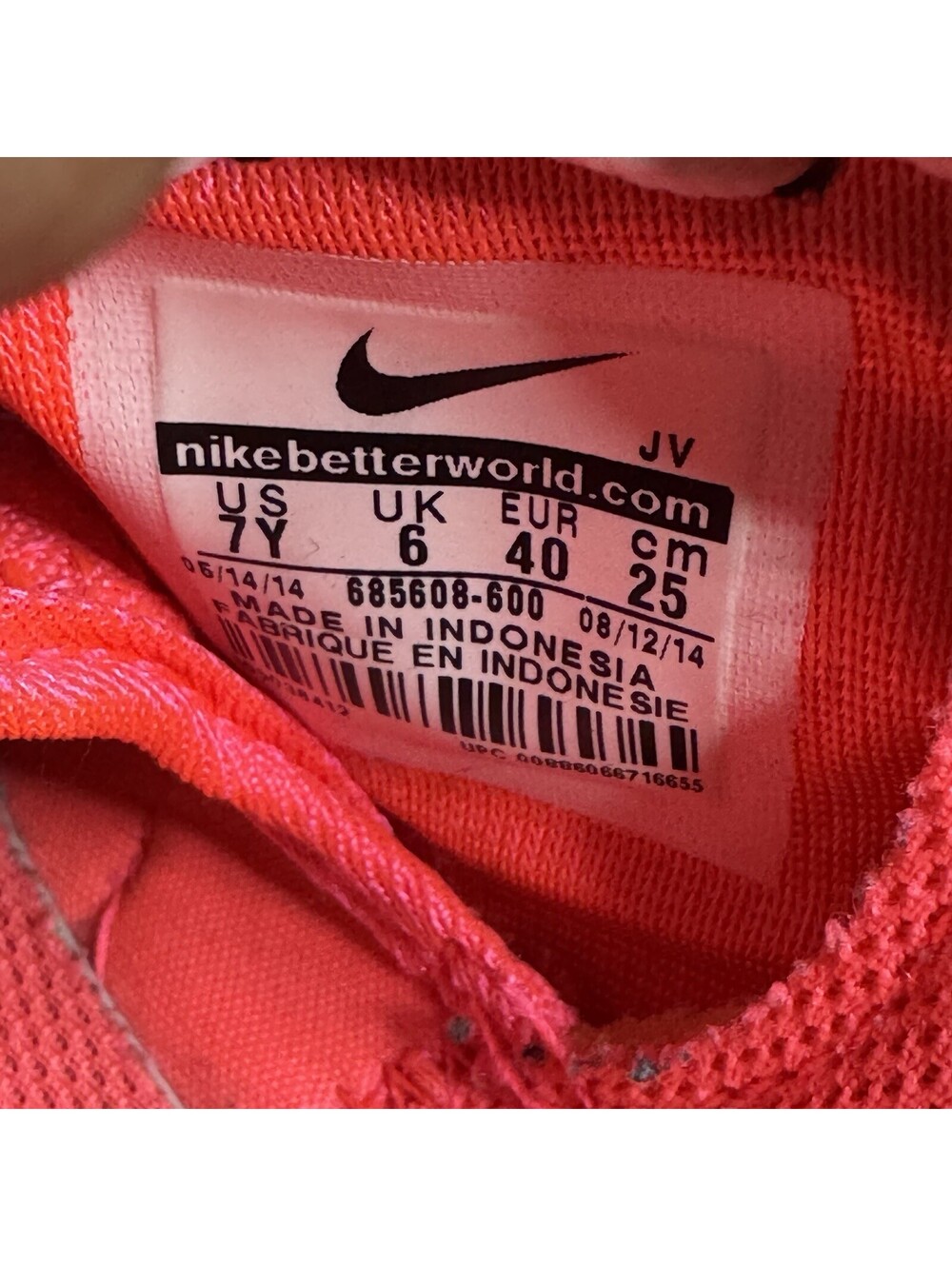 Nike Women's Roshe One Sneakers, Pink/Stardust/White, 7y  Medium US - Picture 6 of 6